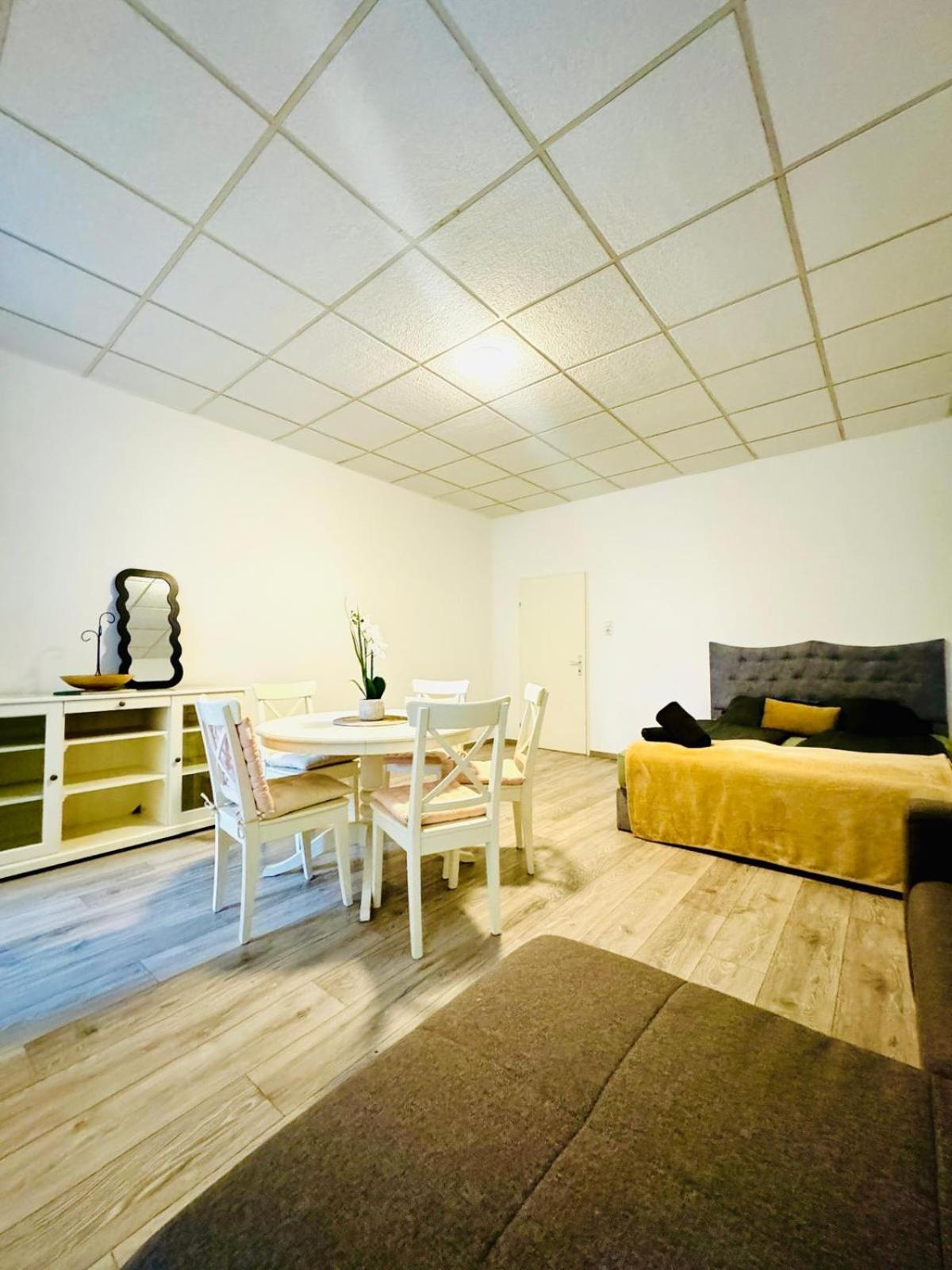 וינה Amazing 2Br Apartment Near Praterstern מראה חיצוני תמונה