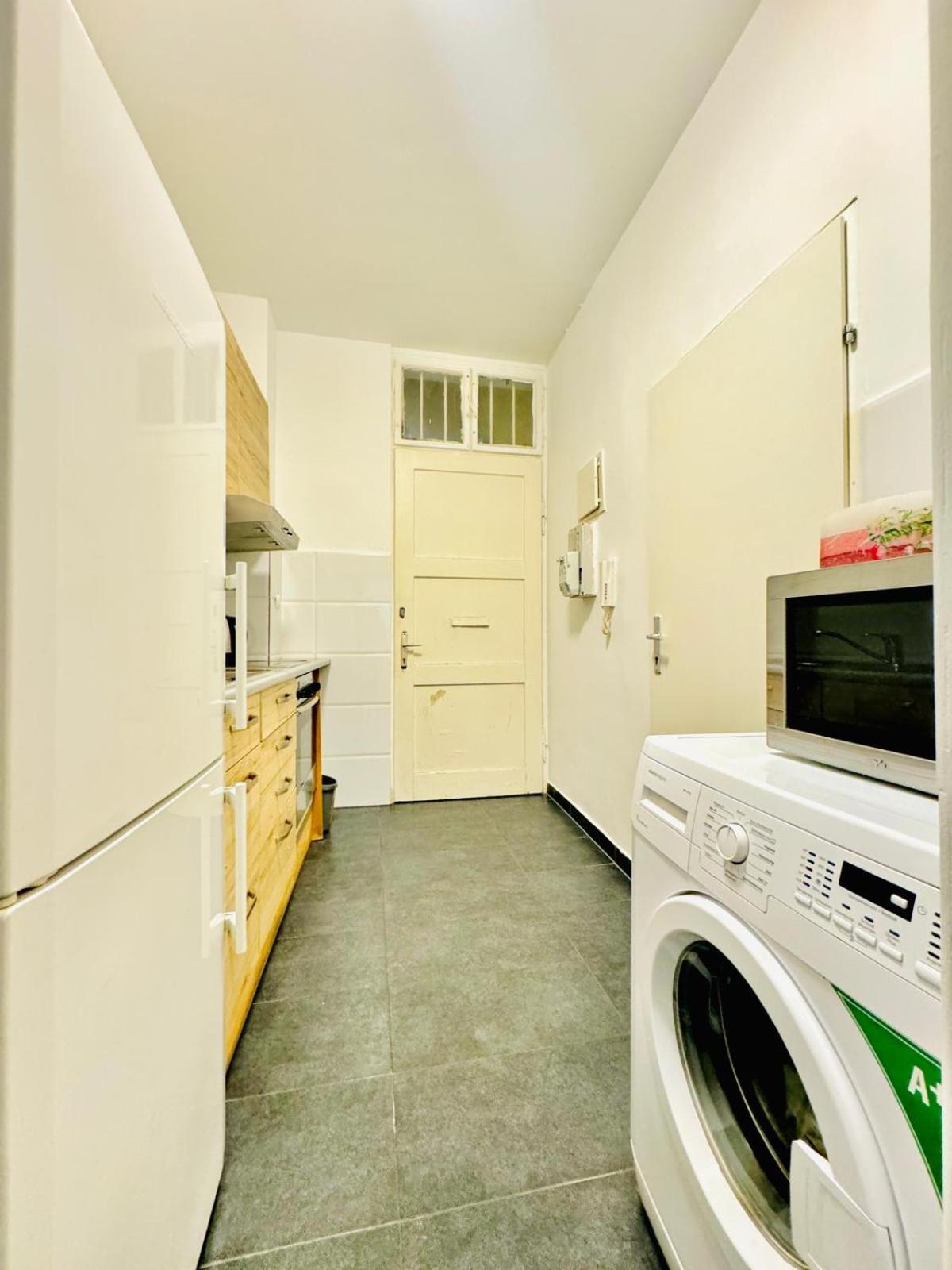 וינה Amazing 2Br Apartment Near Praterstern מראה חיצוני תמונה